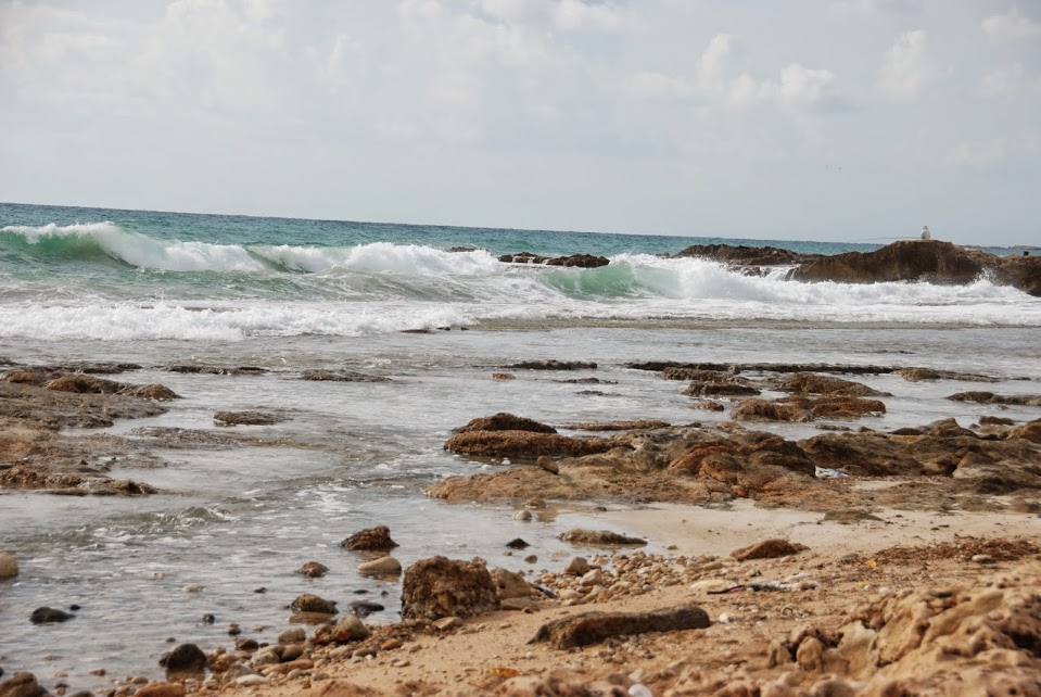 חוף אכזיב - לטייל בחוף היפה בישראל